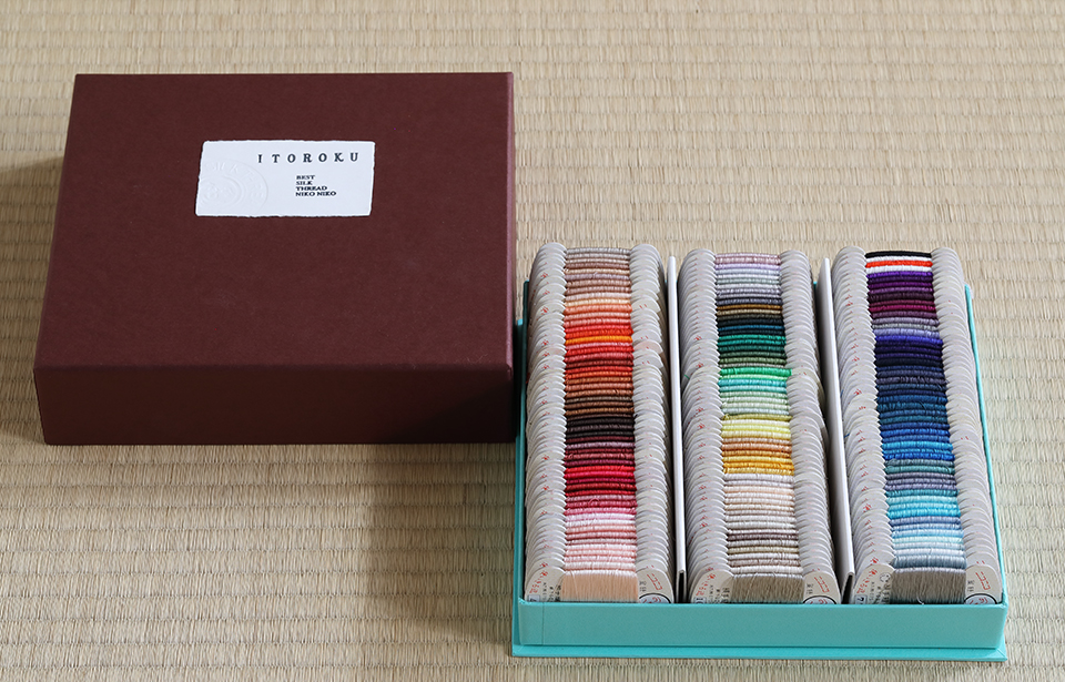 「糸六」商品について｜ニコニコ絹縫糸の「糸六株式会社」